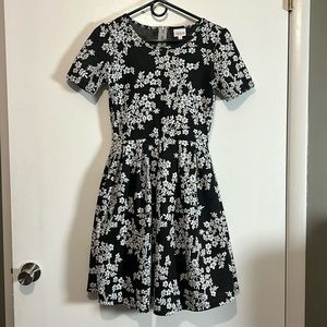 Lularoe Amelia Black and White Floral Dress Size M